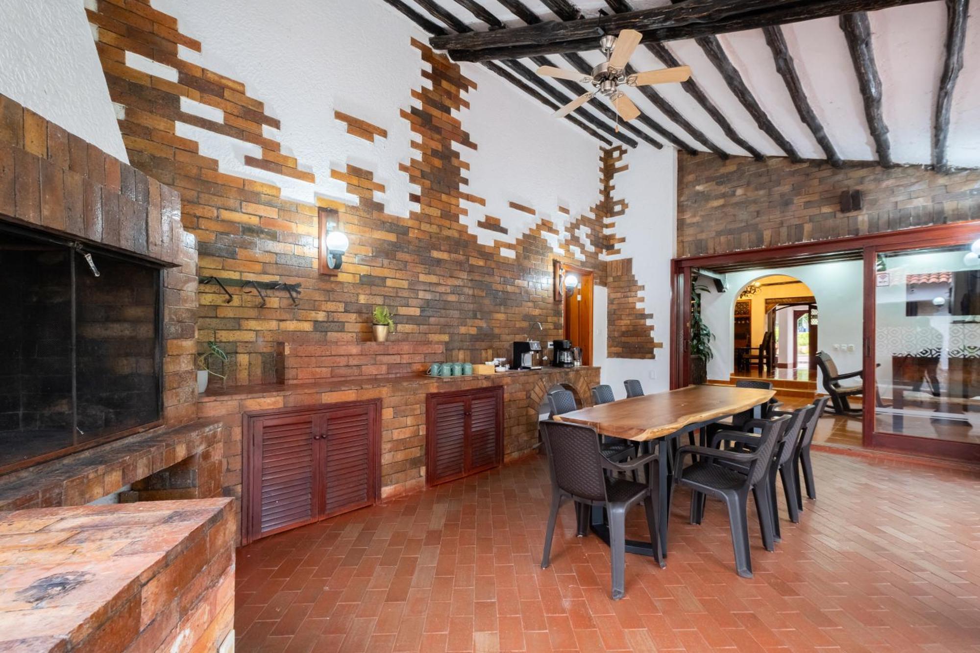 Hotel Chalet El Castillo By Majuva La Tebaida Exterior photo